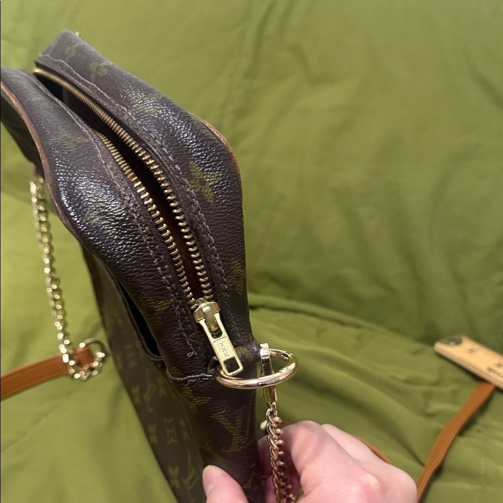 Louis Vuitton Brown Monogram Crossbody Bag - Picture 12 of 12